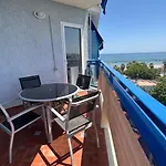 Blue Seaside Daire